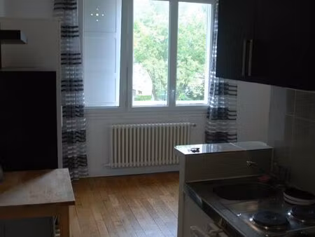 studio meublé 16m² saint cyr l’école