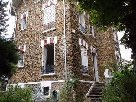 très belle meulière 7 pièces 189 m2