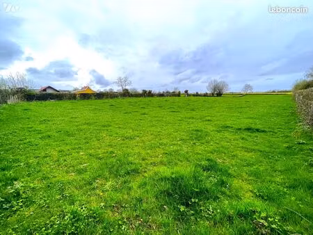 terrain 9068 m² criquiers