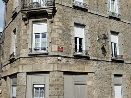 immeuble de centre ville quintin