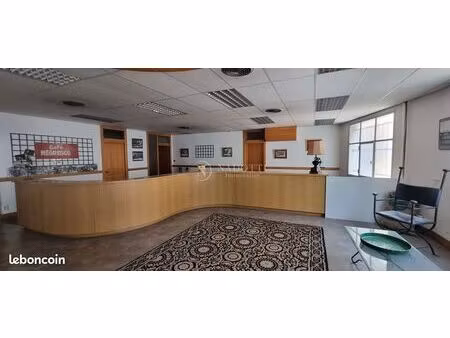 bureaux 172 m² cavaillon