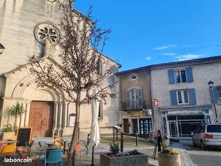 local commercial à louer à beaumes-de-venise