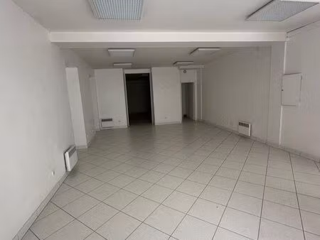 local commercial 81 m² le mans