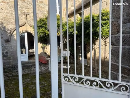 maison de maître au coeur de moncontour