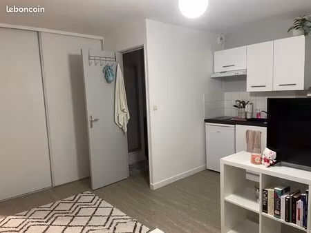 studio parking fac la citadelle