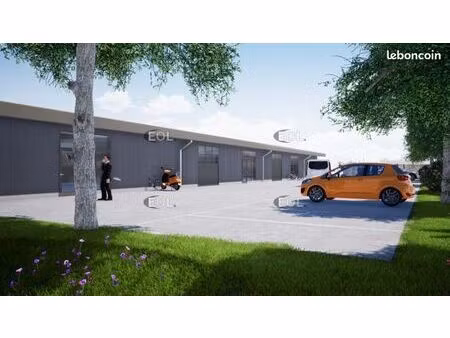 local d'activité 1 535 m²