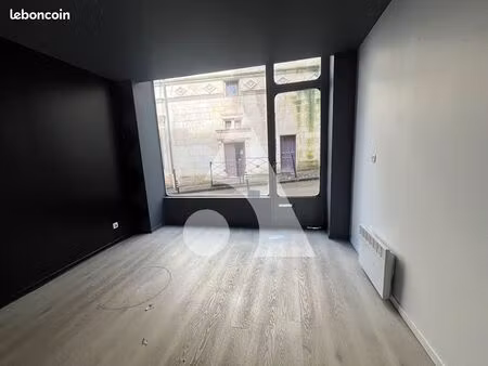 local commercial 32 m² niort