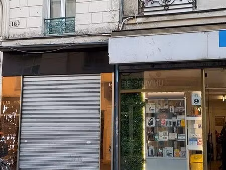 mur de boutique commercial sauf restauration sur 2 étages