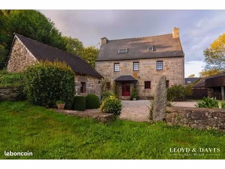 château 5 pièces 176 m²