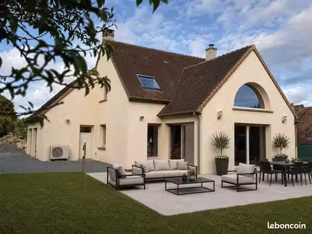 maison 5 pièces 143 m²