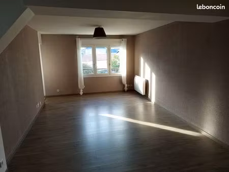 appartement 75m2 centre de thouars