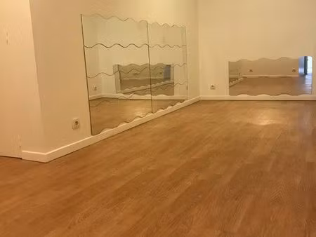 à louer local le mans barbusse 100m2 parking