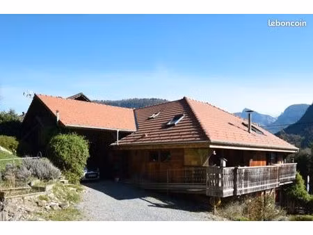 ancienne ferme rénovée