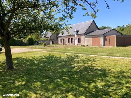 maison brique et silex