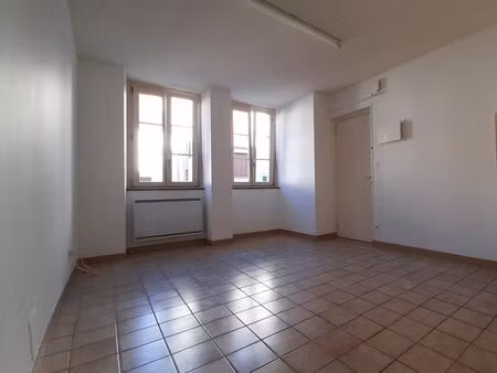 t2 proche centre-ville is sur tille