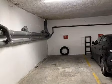 place de parking sous sol résidence