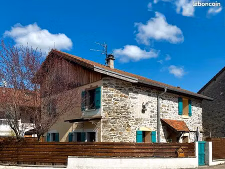 maison en pierre rénovée – 110 m² – 10 min gare léman express – genève 30 min