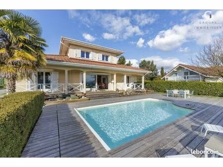 maison 5 pièces 121 m²