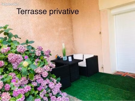 t2 meublé 47 m2 standing-terrasse-parking sécurisé castelsarrasin