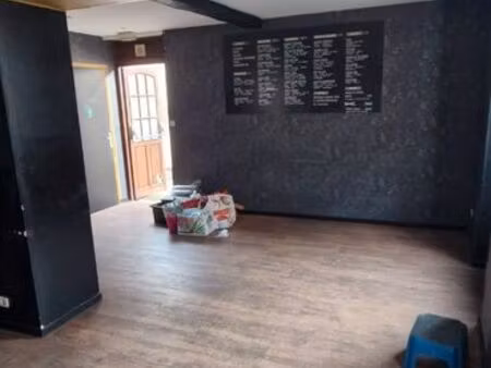 local commercial 92m² auxerre centre