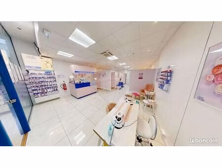 local commercial 104 m²