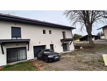 appartement t3 avec terrasse et cave