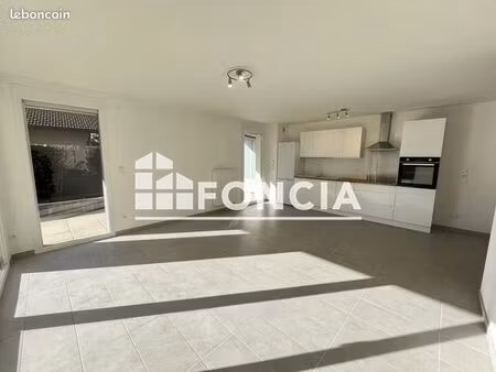 appartement 3 pièces 65 m²