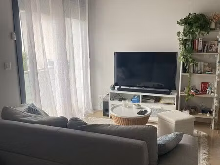 très beau t2 ensoleillé à la campagne  neydens proche vitamparc et douanes suisse 