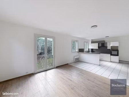 appartement 3 pièces 82 m²