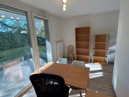 location bureau indépendant 15m2 rdc+ jardin douvaine 750/mois