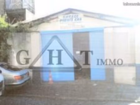 local bureaux 220 m²