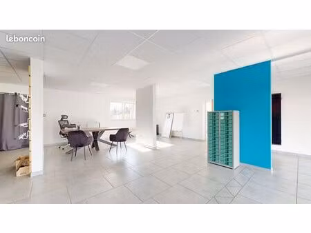 local 105 m² menoncourt