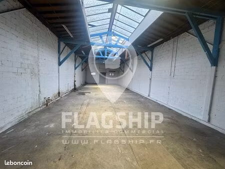 local 220 m² montreuil