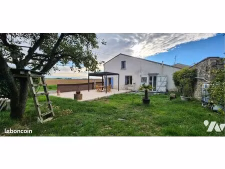 maison 5 pièces 155 m²