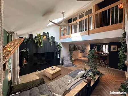 duplex 5 pièces 147 m²