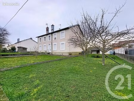 appartement 6 pièces 96 m²
