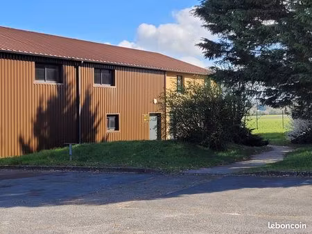 local artisanal  bureaux