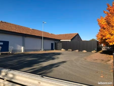 bureaux 1143 m² moncoutant