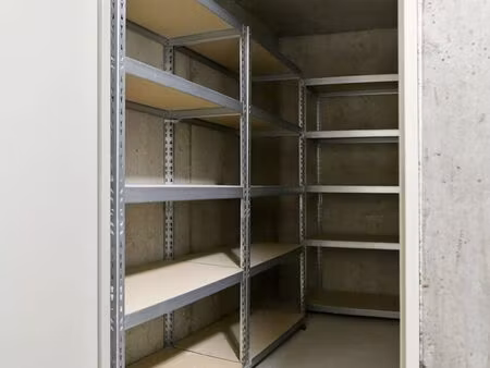 ? cave sécurisée face gare ceva