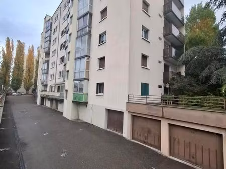 garage/box 15 m² annecy