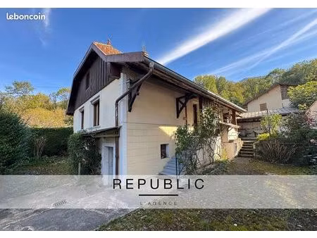 maison 3 pièces 65 m²