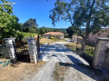 vends maison plein pied sur grand sous sol