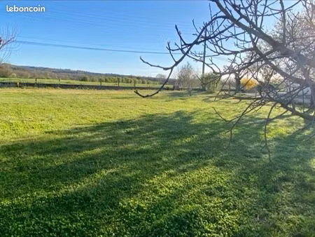 terrain 679 m² plat et arboré – 3 min graulhet – 37 900