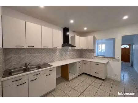 a louer - 3 pièces 64 m² refait à neuf – 2 chambres – proche transports