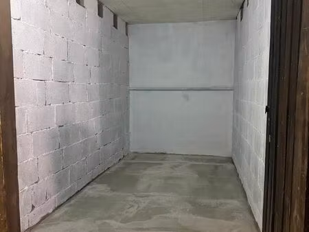 espace de stockage 7 m² à massy - cave refaite à neuf