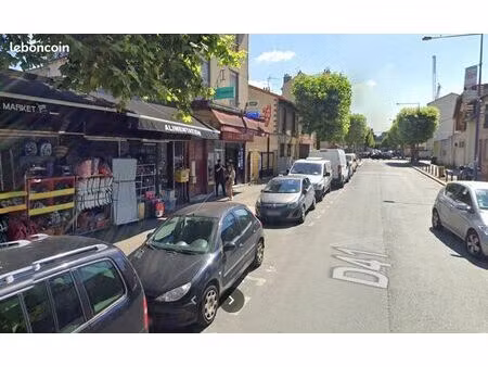 murs commerciaux 44 m² montreuil