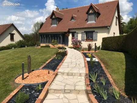 maison individuelle de 140 m2 avec sous sol