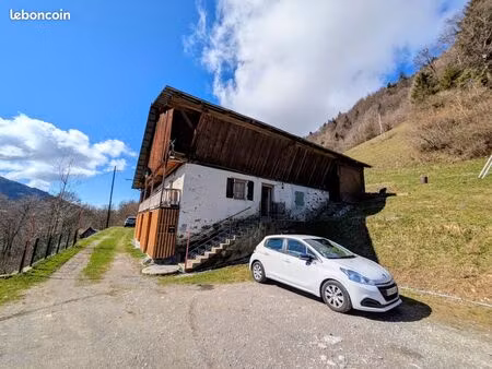 ferme 4 pièces 60 m²