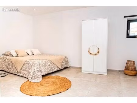 immeuble de rapport - lot de 2 t2 entièrement meublés et équipés - idéal investisseur - la