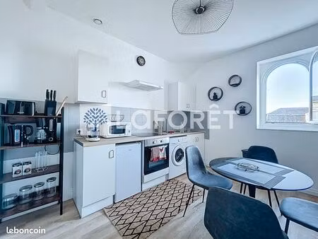 studio 1 pièce 28 m²